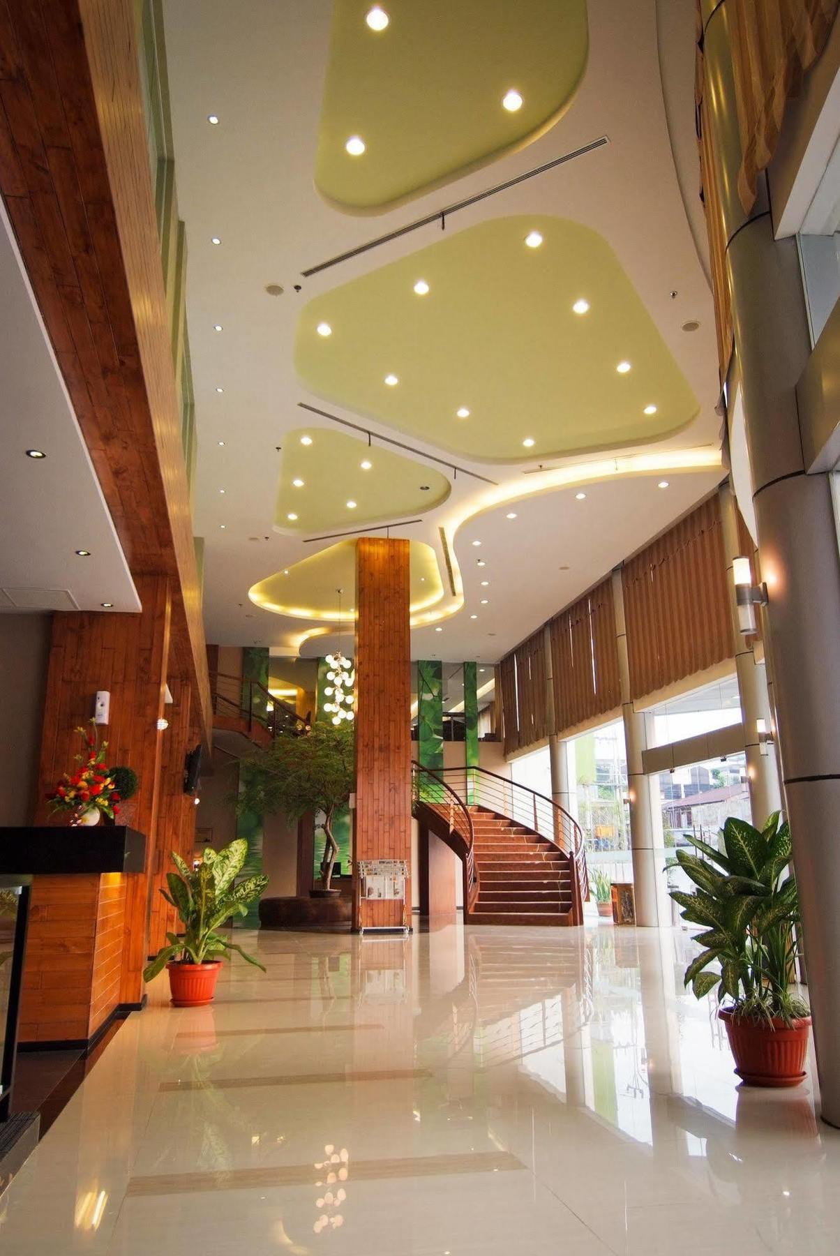 Angkasa Garden Hotel Pekanbaru Exterior photo